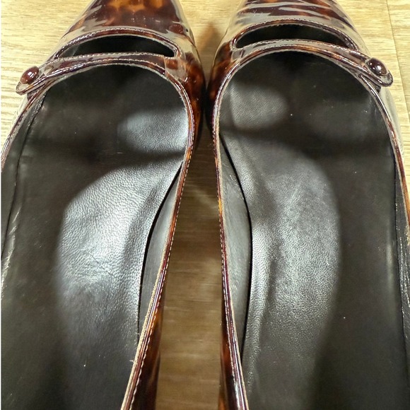 Stuart Weitzman Tortoiseshell Flats - Picture 7 of 8